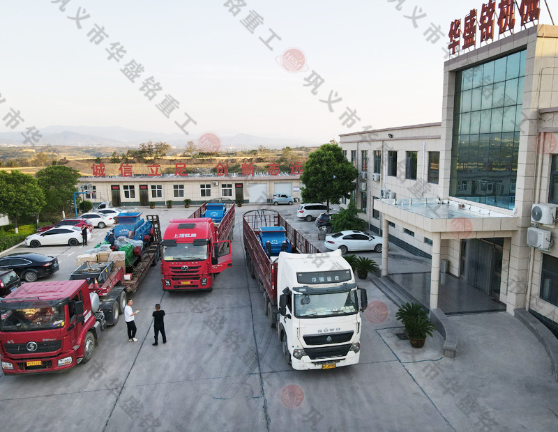 鞏義對輥制砂機(jī)廠家時(shí)產(chǎn)200噸發(fā)貨